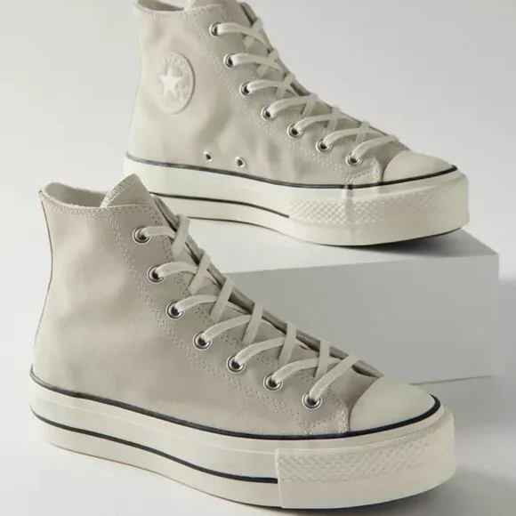 NWT W's Converse Ctas Lift Hi Suede Fleece Sneakers - Picture 3 of 10